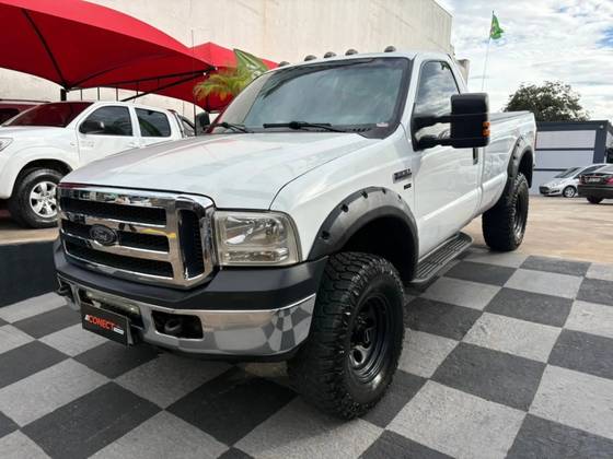 FORD F-250 3.9 XLT MAX POWER 4X4 CD DIESEL 4P MANUAL FORD F-250 3.9 XLT MAX POWER 4X4 CD DIESEL 4P MANUAL